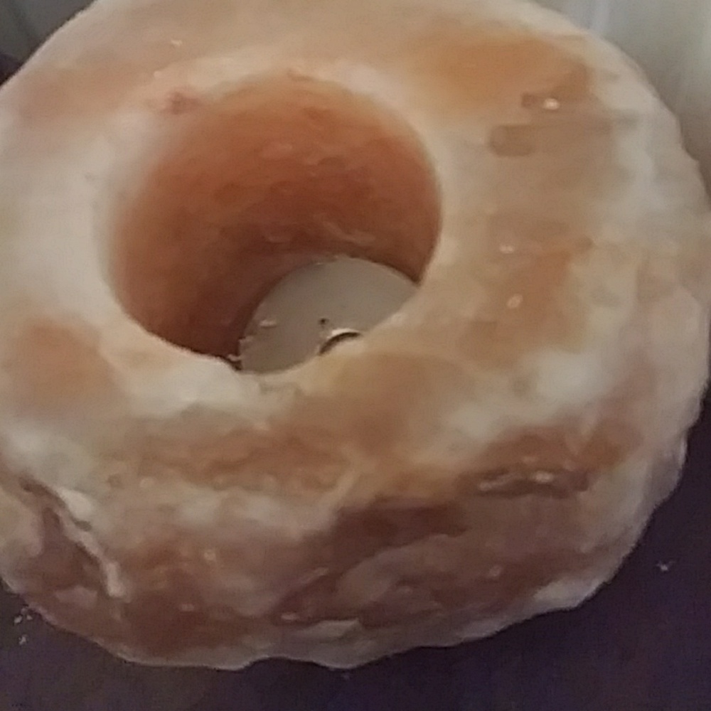 Himalayan salt lamp